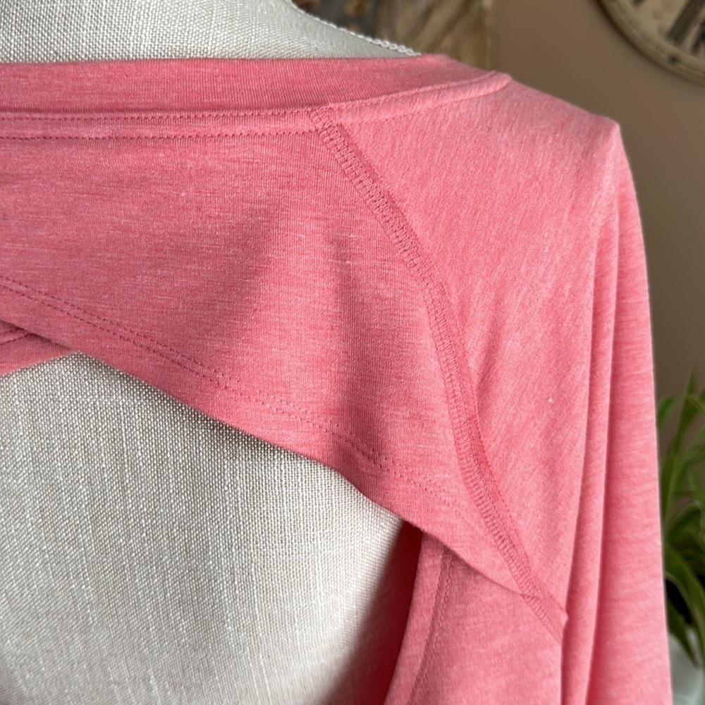 Women’s SO Long Sleeve Open Back Long Sleeve Top Size Large Peach - Picture 9 of 13